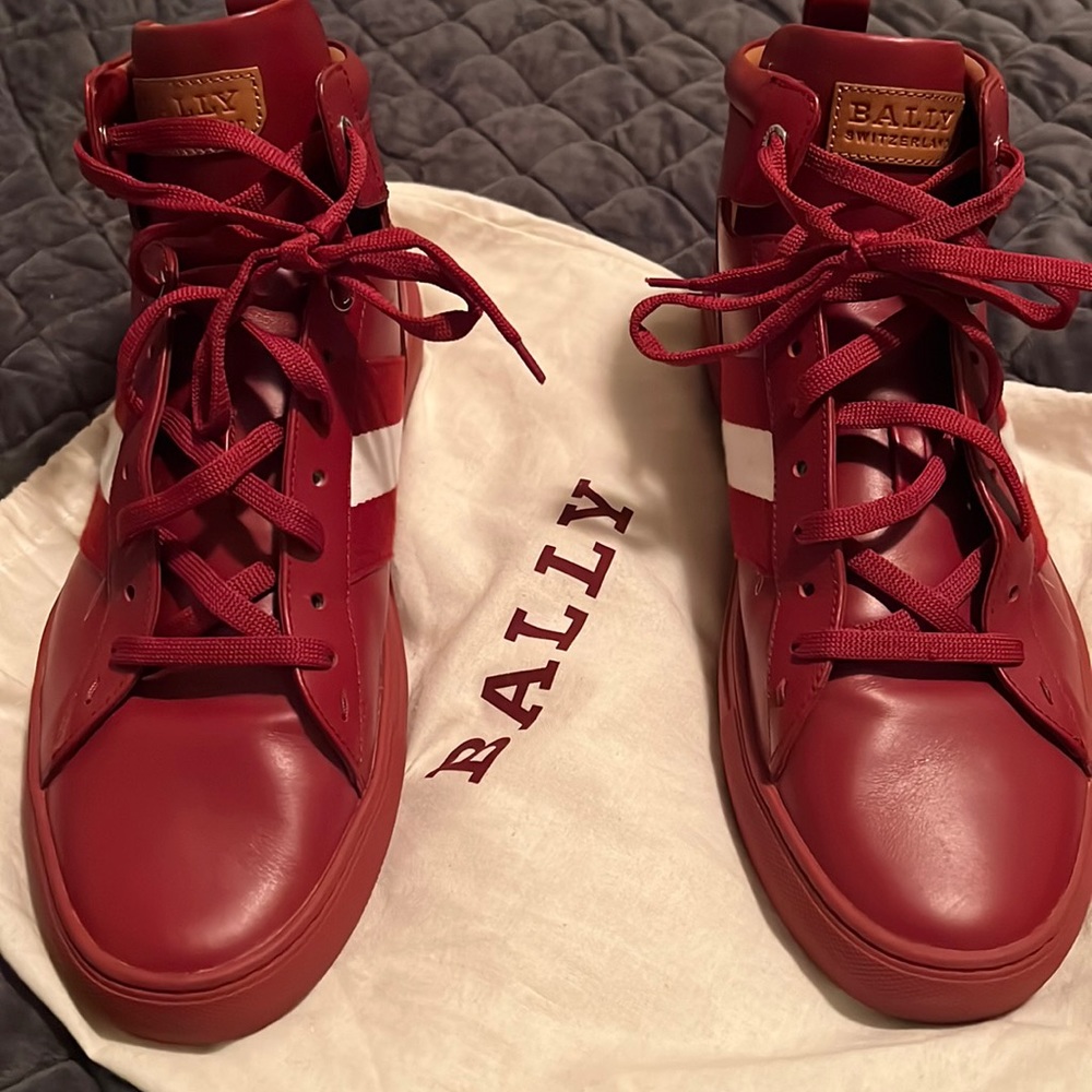 Bally size 11.5 with dust bag